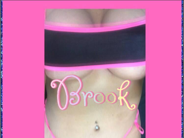 ONLINE Not in your city is Female Escorts. | Thunder Bay | Ontario | Canada | scarletamour.com 