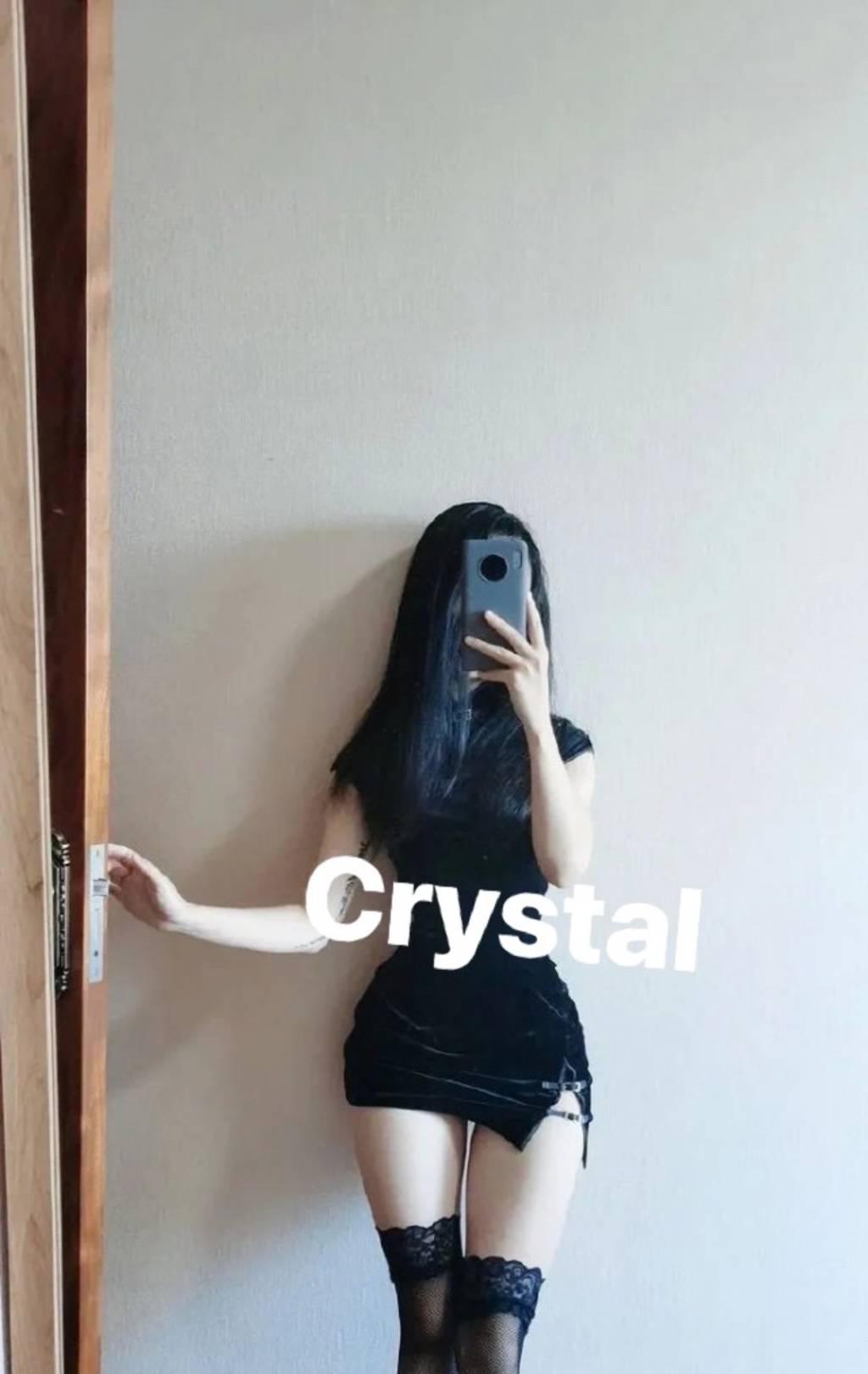 Crystl Mei is Female Escorts. | London | Ontario | Canada | scarletamour.com 