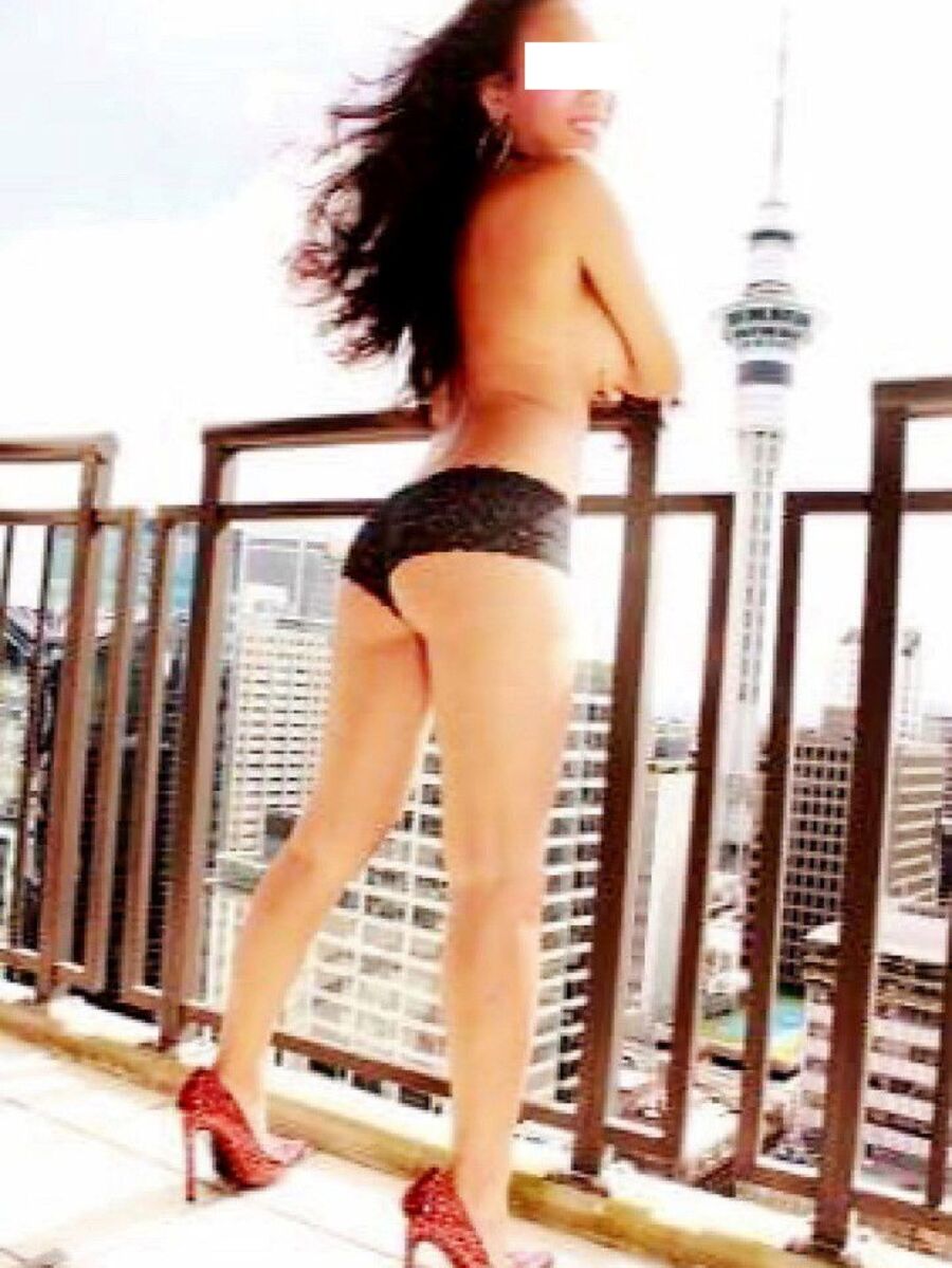 Alex is Female Escorts. | Hamilton | New Zealand | New Zeland | scarletamour.com 