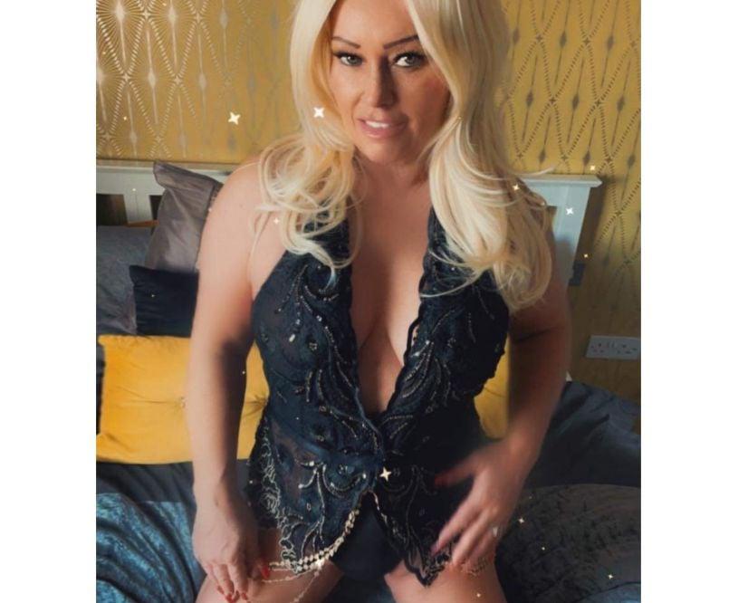  is Female Escorts. | Leeds | United Kingdom | United Kingdom | scarletamour.com 