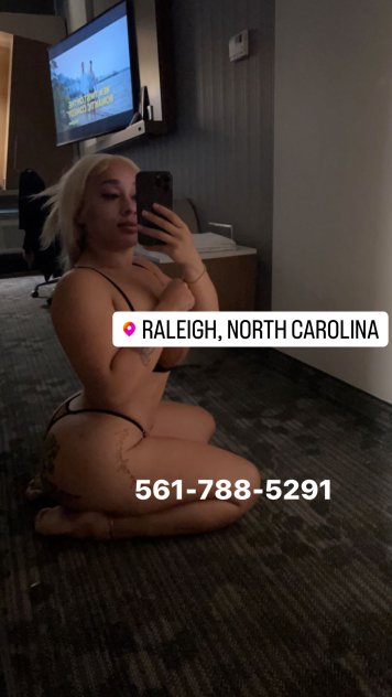  is Female Escorts. | Raleigh / Durham | North Carolina | United States | scarletamour.com 