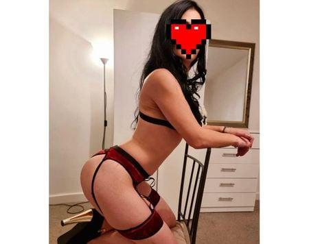  is Female Escorts. | London | United Kingdom | United Kingdom | scarletamour.com 