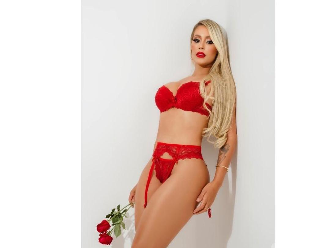  is Female Escorts. | London | United Kingdom | United Kingdom | scarletamour.com 