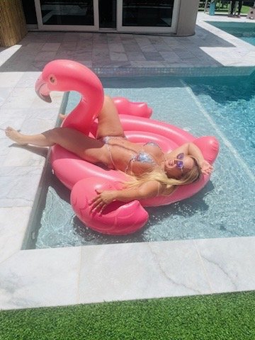  is Female Escorts. | Miami | Florida | United States | scarletamour.com 