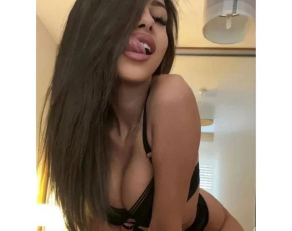  is Female Escorts. | London | United Kingdom | United Kingdom | scarletamour.com 