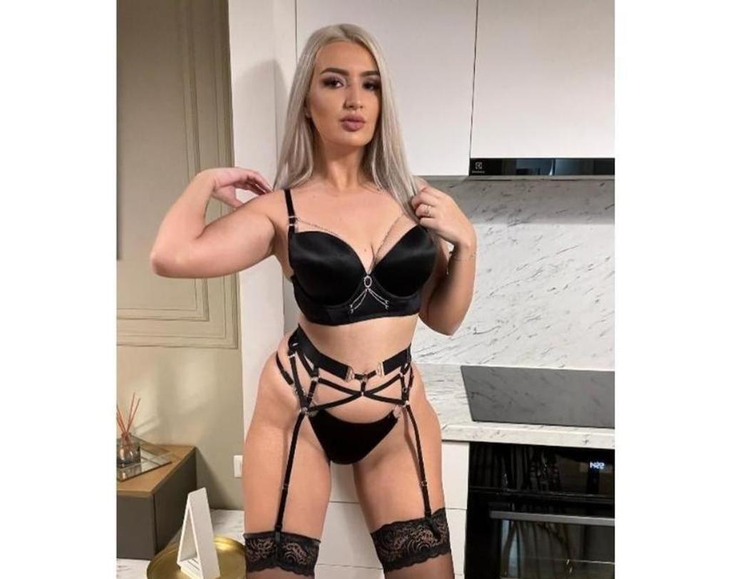  is Female Escorts. | Belfast | United Kingdom | United Kingdom | scarletamour.com 