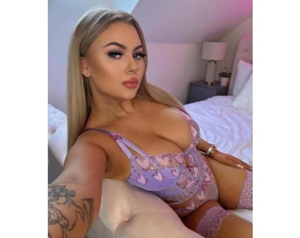  is Female Escorts. | Essex | United Kingdom | United Kingdom | scarletamour.com 