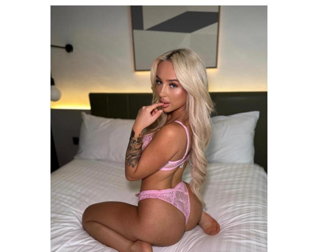  is Female Escorts. | Leeds | United Kingdom | United Kingdom | scarletamour.com 