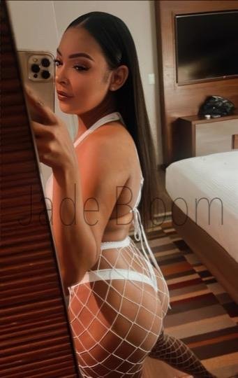  is Female Escorts. | Sacramento | California | United States | scarletamour.com 