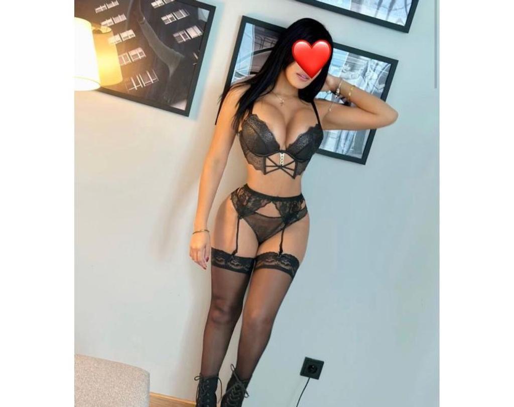  is Female Escorts. | Hampshire | United Kingdom | United Kingdom | scarletamour.com 