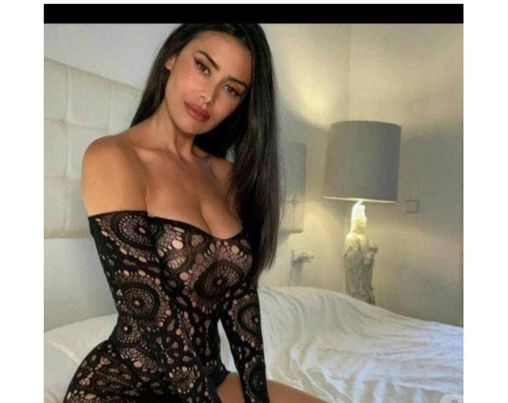  is Female Escorts. | Wales | United Kingdom | United Kingdom | scarletamour.com 