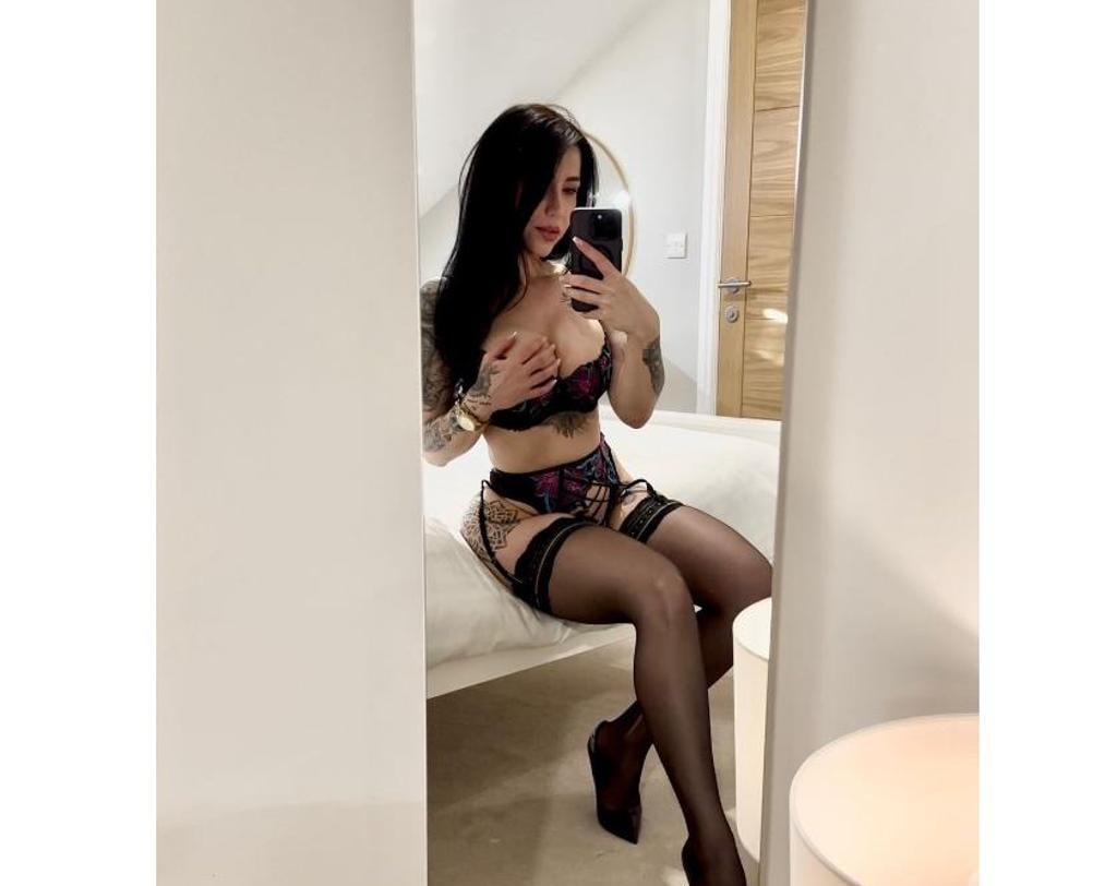  is Female Escorts. | Hampshire | United Kingdom | United Kingdom | scarletamour.com 