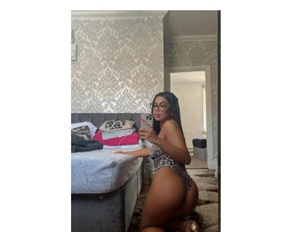  is Female Escorts. | Sheffield | United Kingdom | United Kingdom | scarletamour.com 