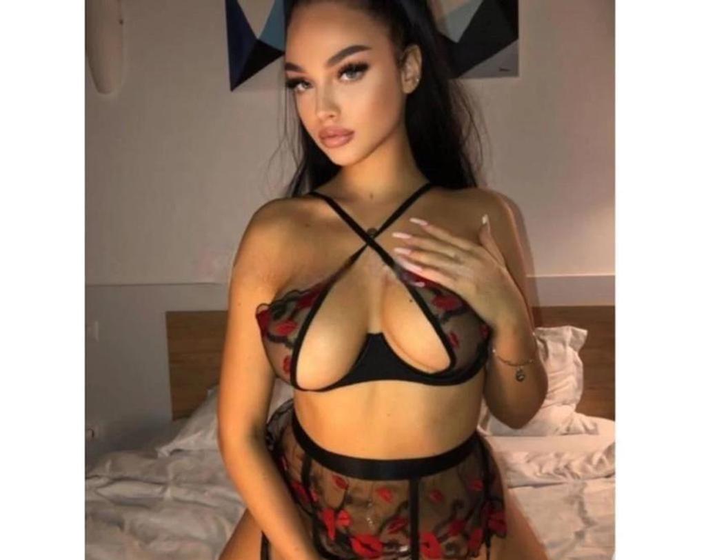  is Female Escorts. | Kent | United Kingdom | United Kingdom | scarletamour.com 