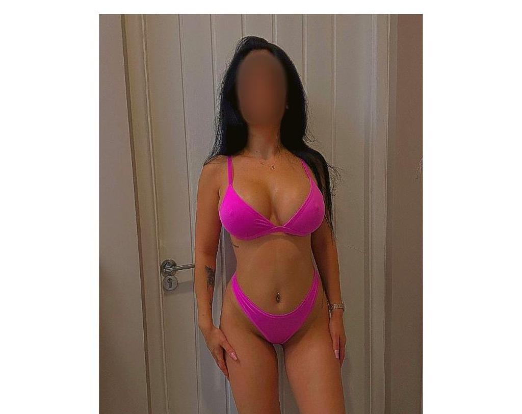  is Female Escorts. | Manchester | United Kingdom | United Kingdom | scarletamour.com 