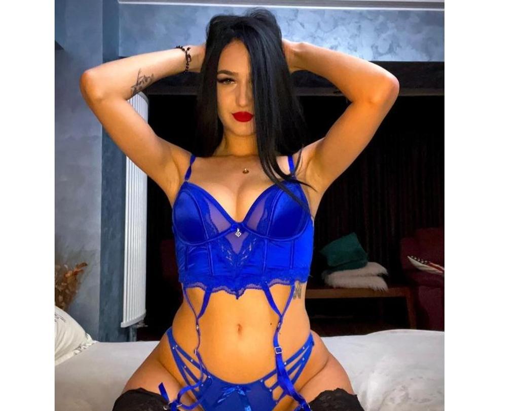  is Female Escorts. | London | United Kingdom | United Kingdom | scarletamour.com 