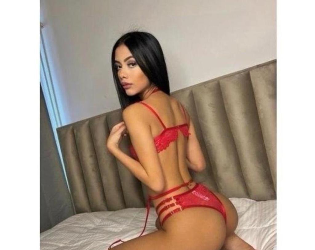  is Female Escorts. | East Midlands | United Kingdom | United Kingdom | scarletamour.com 