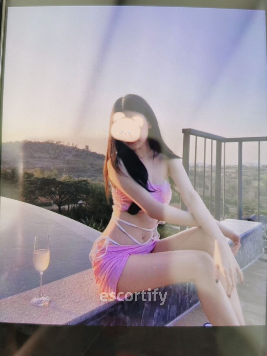 Green Hearth massage is Female Escorts. | Auckland | New Zealand | New Zeland | scarletamour.com 