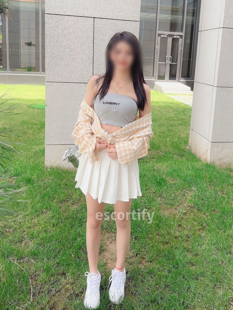 Shirly House Wife Massage is Female Escorts. | Wellington | New Zealand | New Zeland | scarletamour.com 