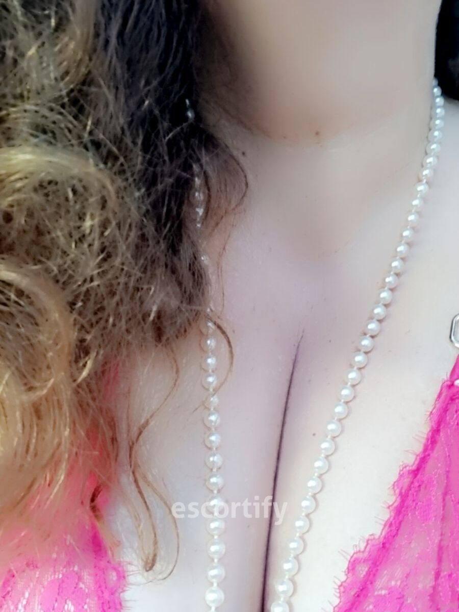 Briar-Rose is Female Escorts. | Auckland | New Zealand | New Zeland | scarletamour.com 