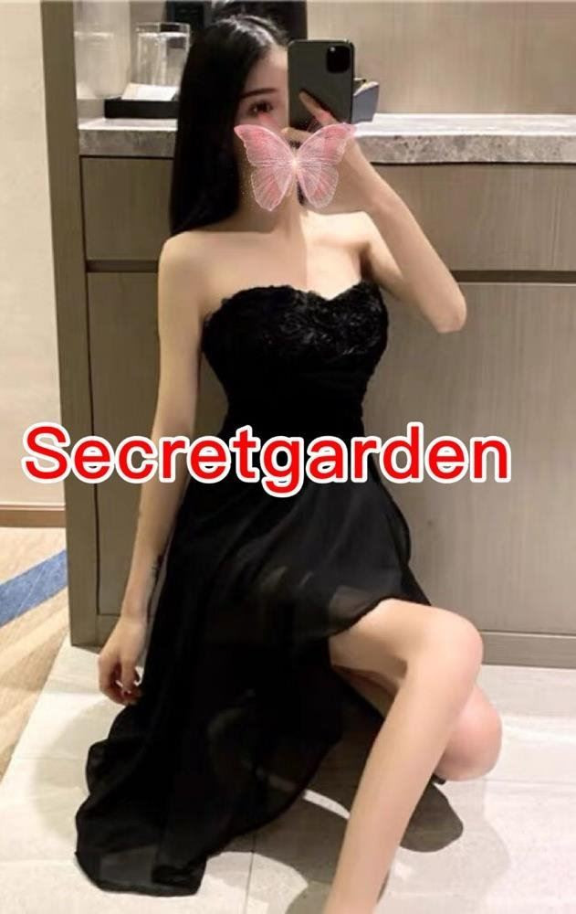 Secret Garden is Female Escorts. | Canberra | Australia | Australia | scarletamour.com 