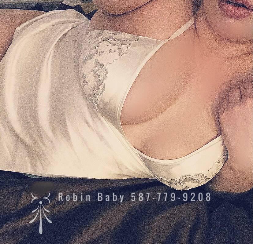 Robin Baby is Female Escorts. | Calgary | Alberta | Canada | scarletamour.com 