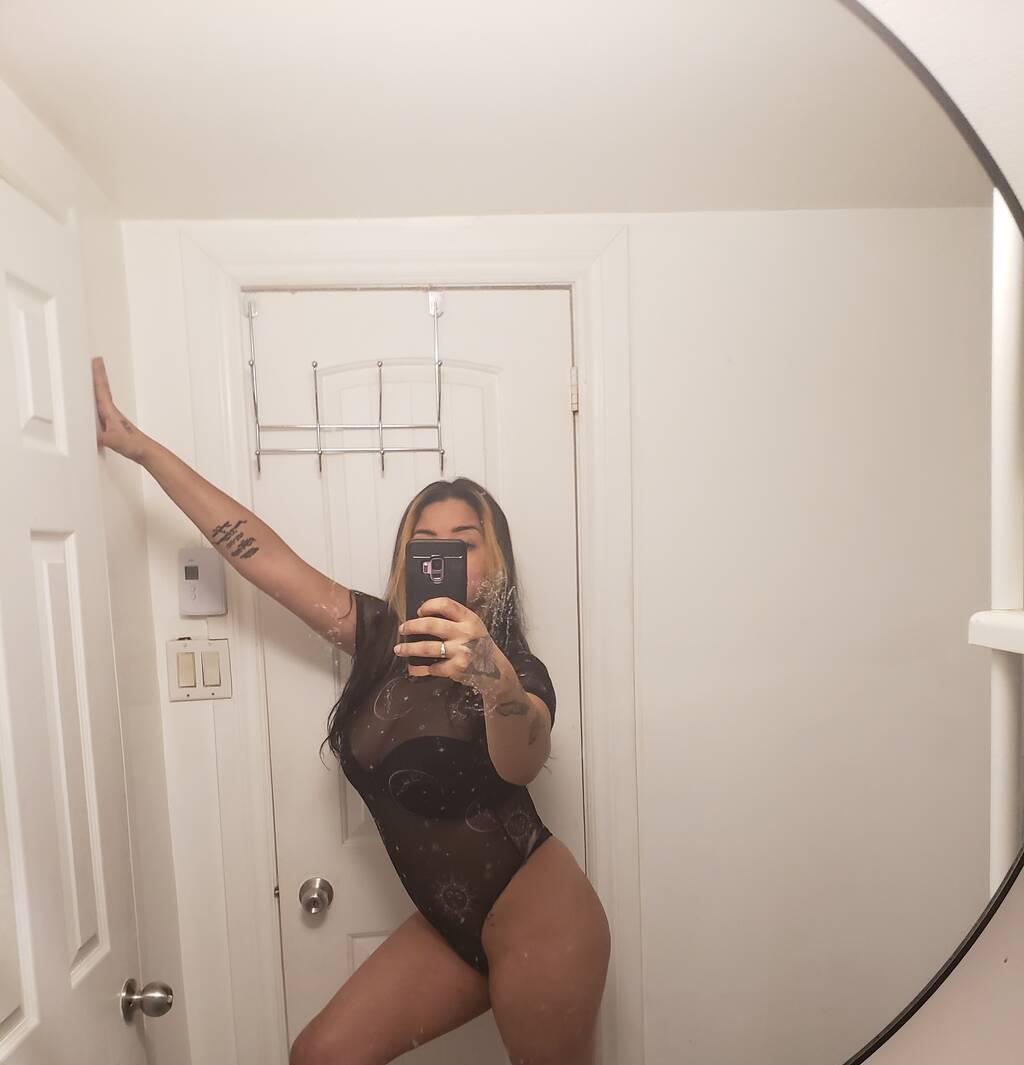 melissa is Female Escorts. | Ottawa | Ontario | Canada | scarletamour.com 