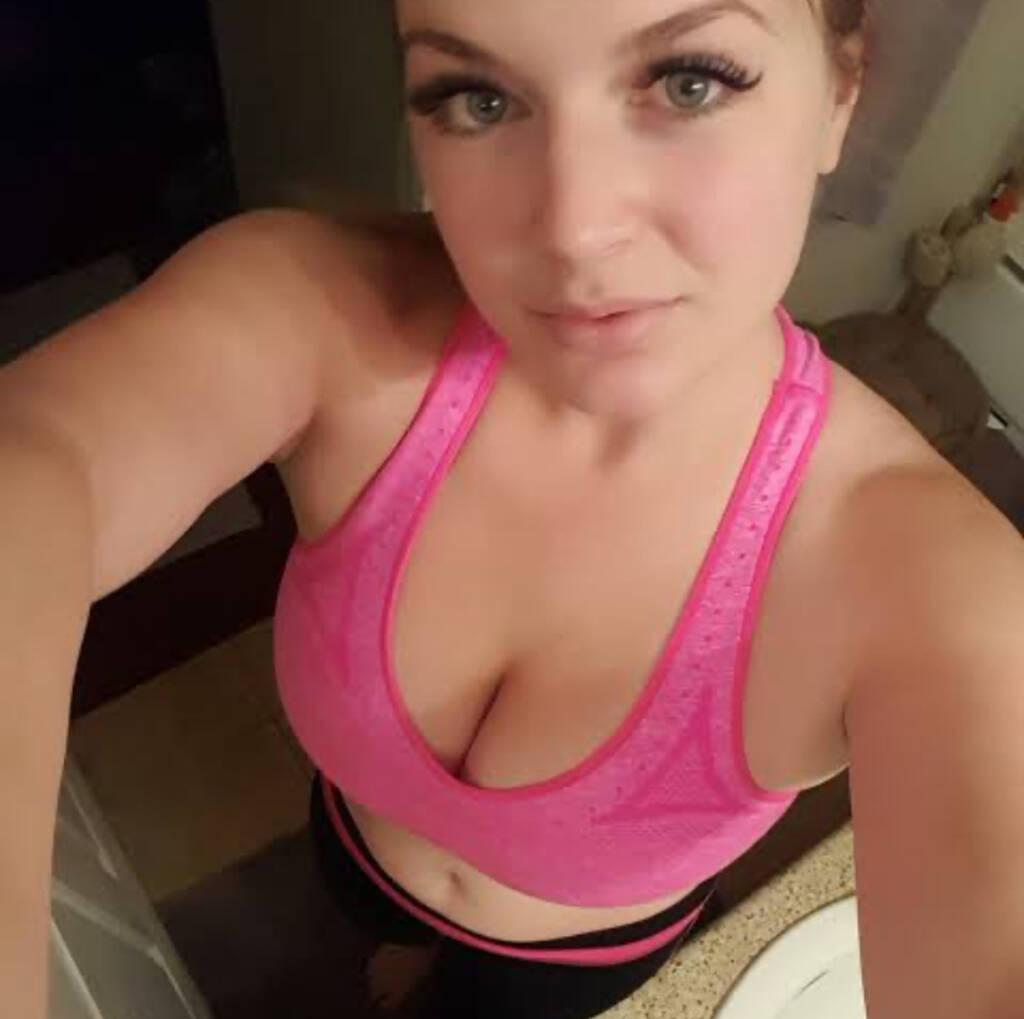 Nichole is Female Escorts. | Peace River Country | British Columbia | Canada | scarletamour.com 