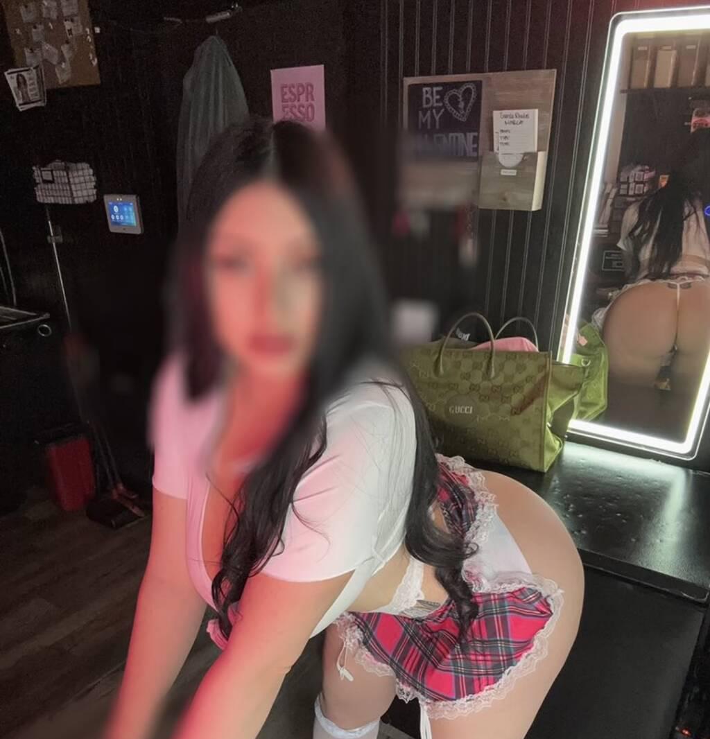 Mia is Female Escorts. | Barrie | Ontario | Canada | scarletamour.com 