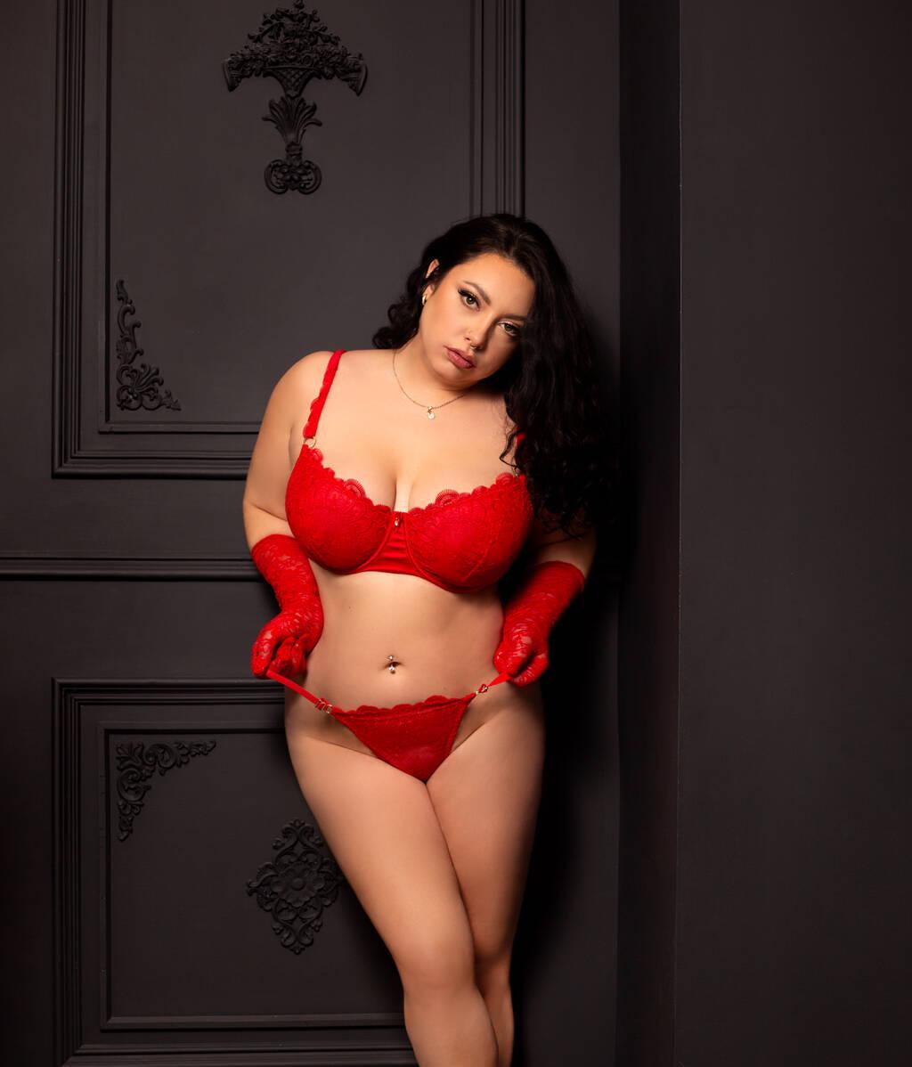 Ivy Blossom is Female Escorts. | Saguenay | Quebec | Canada | scarletamour.com 