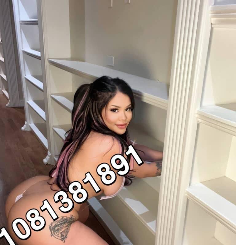 Sandra is Female Escorts. | Yukon | Yukon | Canada | scarletamour.com 