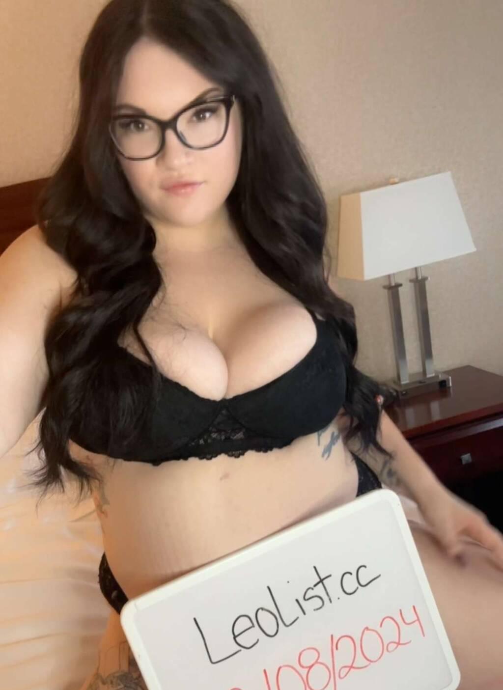 Brooke is Female Escorts. | Edmonton | Alberta | Canada | scarletamour.com 