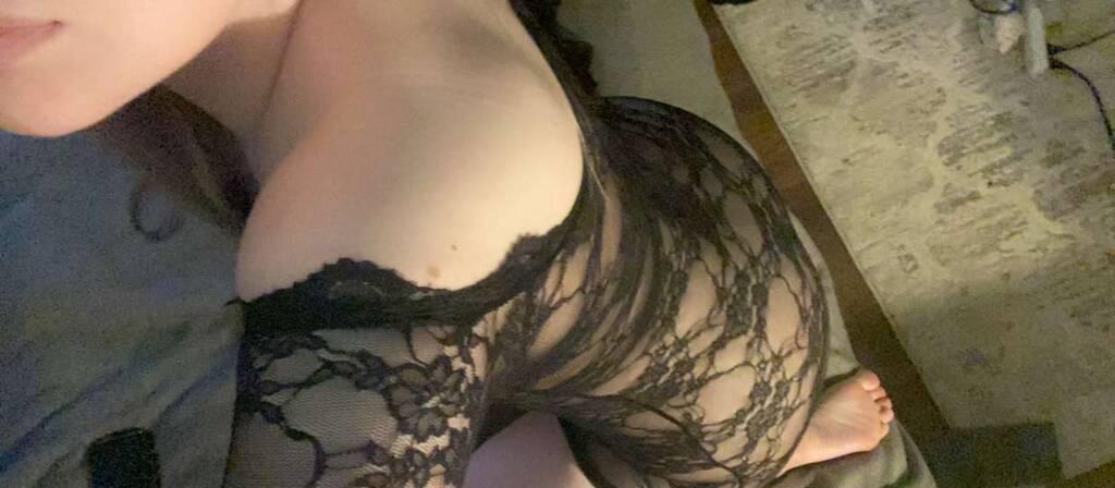 Bella is Female Escorts. | Brandon | Manitoba | Canada | scarletamour.com 