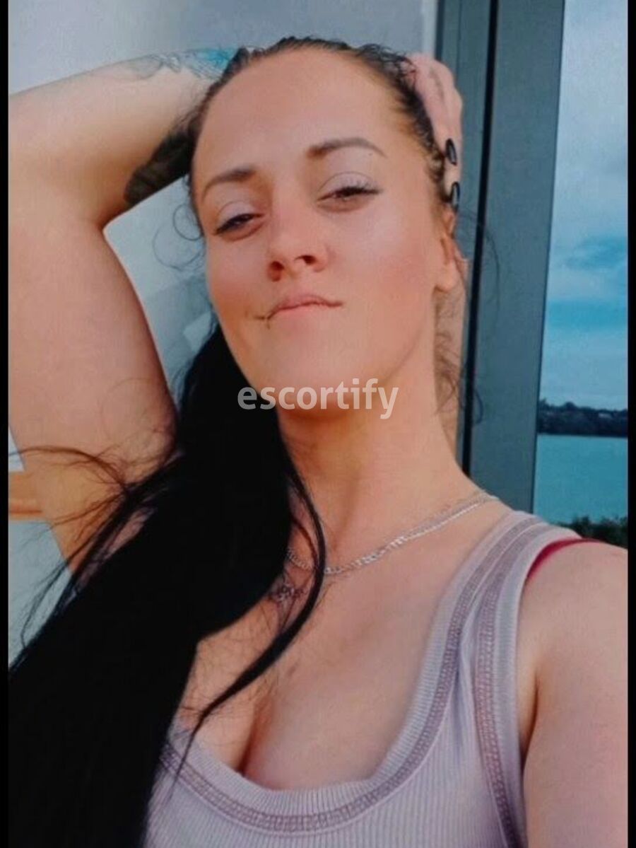 Bonnie Elizabeth is Female Escorts. | Hamilton | New Zealand | New Zeland | scarletamour.com 