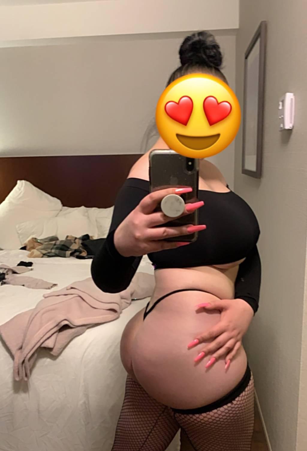 Lisa is Female Escorts. | Sarnia | Ontario | Canada | scarletamour.com 