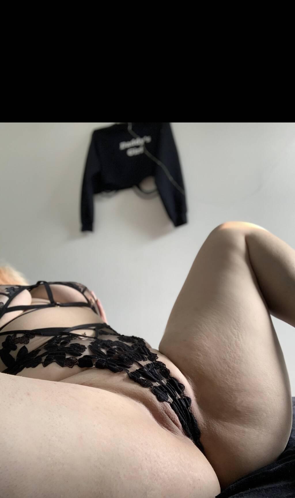 Alyssa is Female Escorts. | windsor | Ontario | Canada | scarletamour.com 