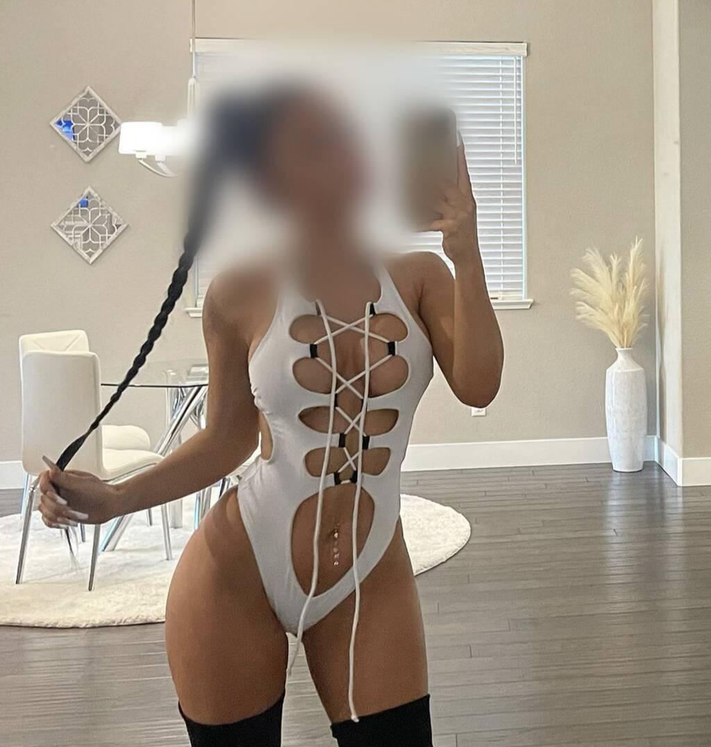 Vanessa is Female Escorts. | Edmonton | Alberta | Canada | scarletamour.com 