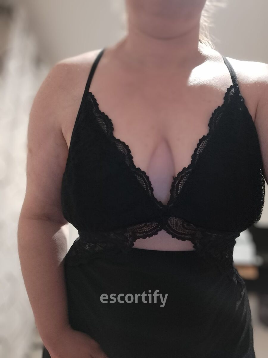 Jade Orewa is Female Escorts. | Auckland | New Zealand | New Zeland | scarletamour.com 