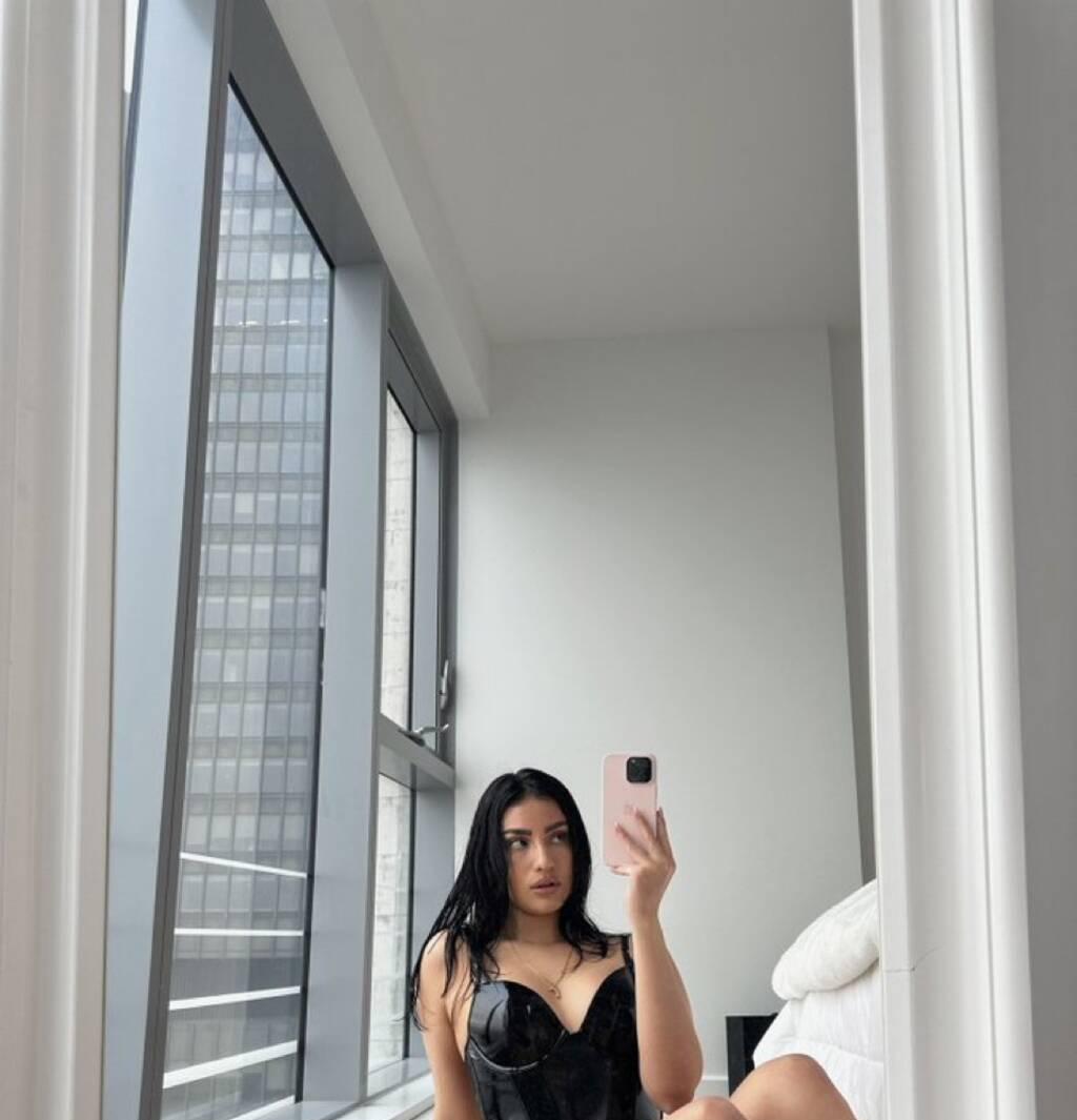 Gurleen is Female Escorts. | Edmonton | Alberta | Canada | scarletamour.com 