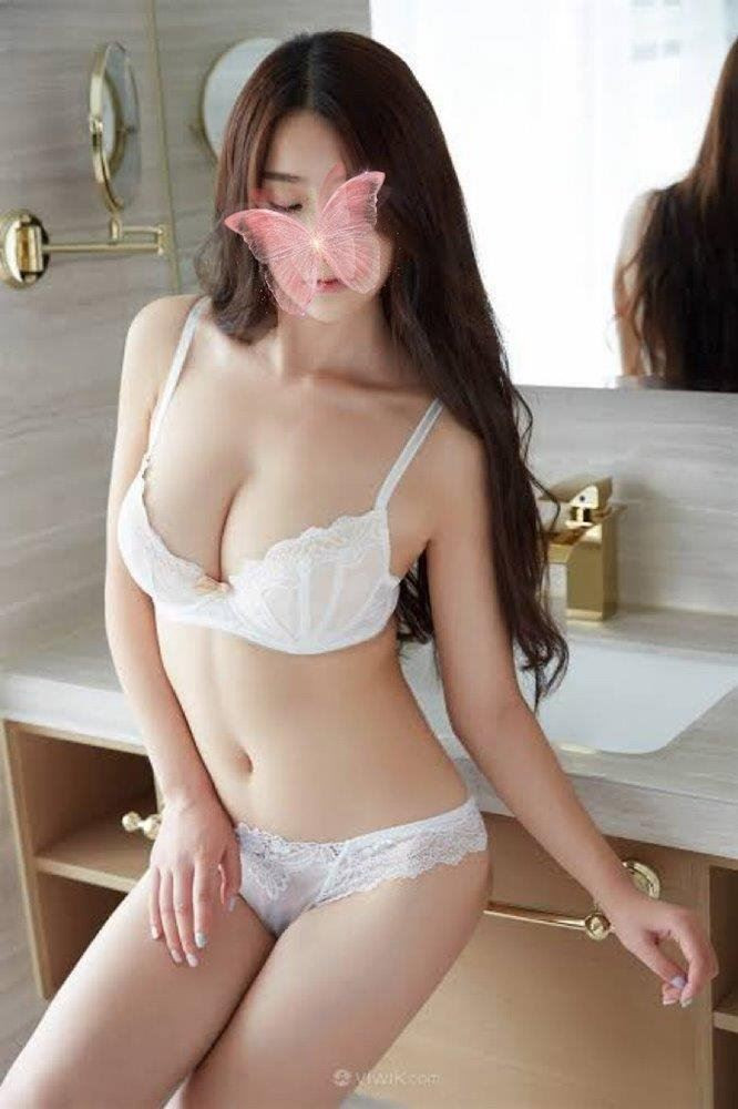 Mitchell 36 Brothel Forever19 is Female Escorts. | Canberra | Australia | Australia | scarletamour.com 