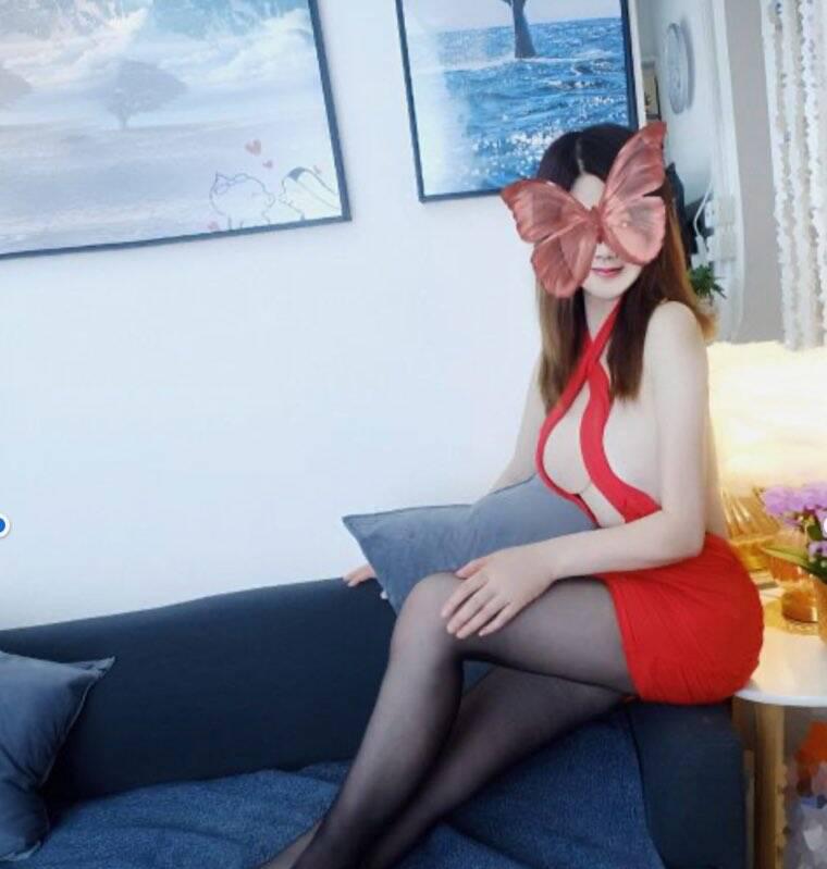 Mira is Female Escorts. | London | Ontario | Canada | scarletamour.com 