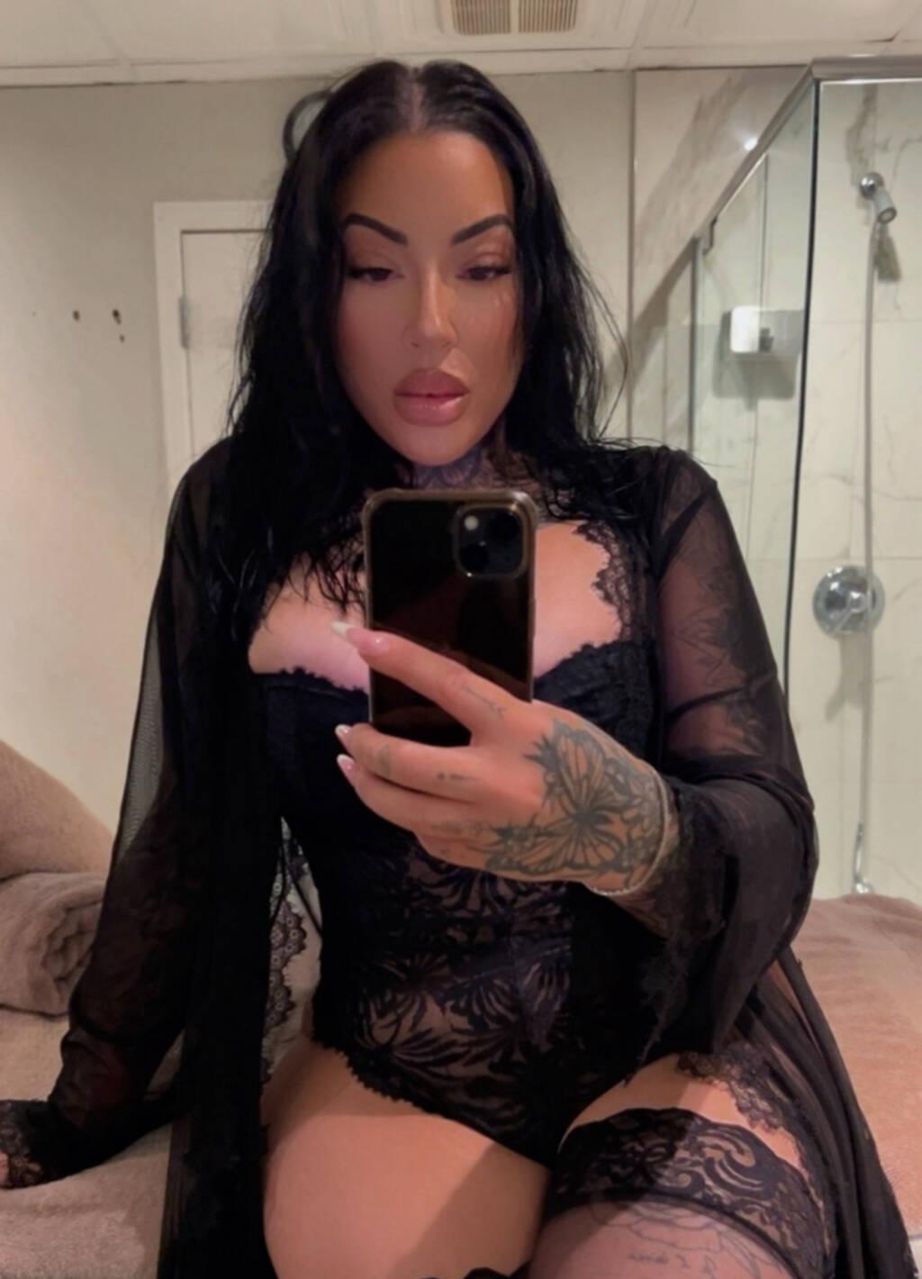 Honey is Female Escorts. | Niagara | Ontario | Canada | scarletamour.com 