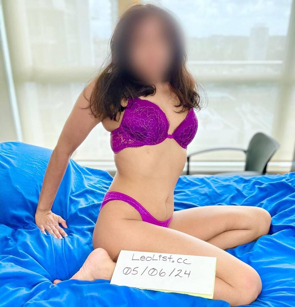 Jia is Female Escorts. | Vancouver | British Columbia | Canada | scarletamour.com 