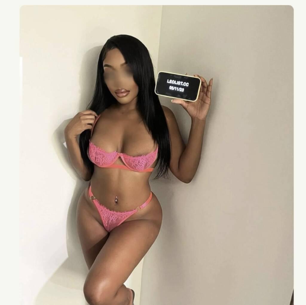 Ashley is Female Escorts. | Barrie | Ontario | Canada | scarletamour.com 