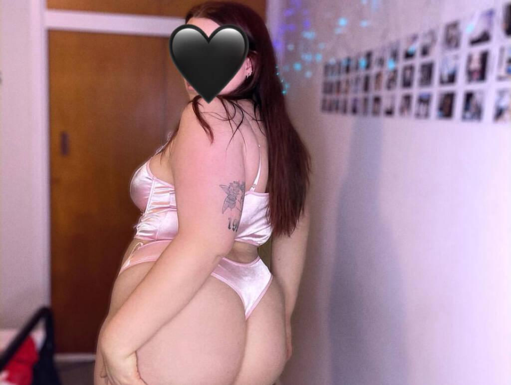 MEGAN is Female Escorts. | London | Ontario | Canada | scarletamour.com 