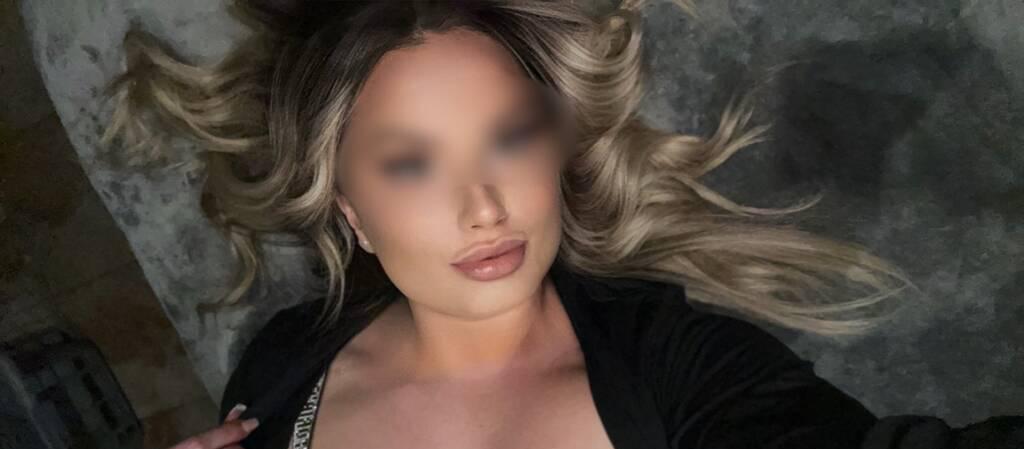 Leighla Luxxx is Female Escorts. | Red Deer | Alberta | Canada | scarletamour.com 