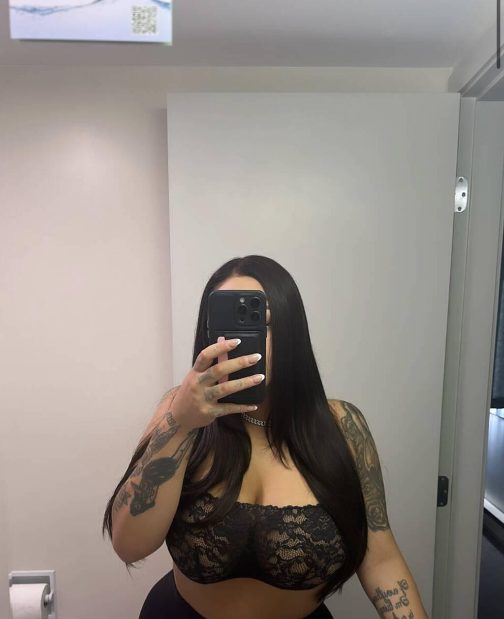 Kelly is Female Escorts. | Grande Prairie | Alberta | Canada | scarletamour.com 