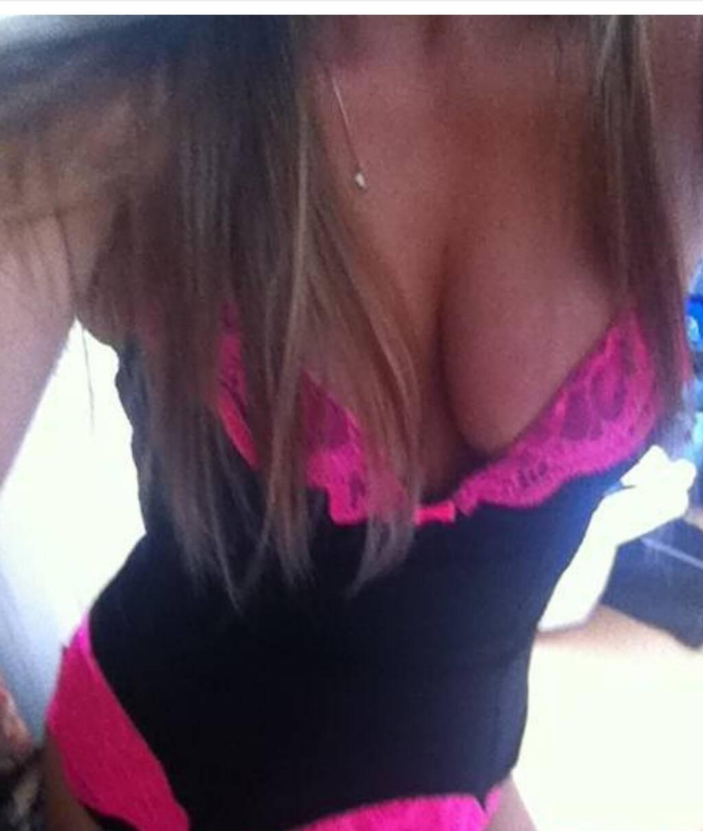 Olivia is Female Escorts. | Moncton | New Brunswick | Canada | scarletamour.com 