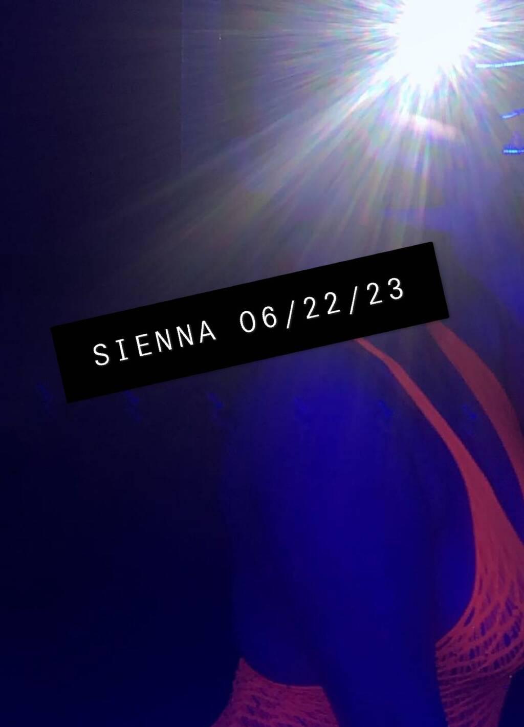 Sienna is Female Escorts. | St. John | New Brunswick | Canada | scarletamour.com 