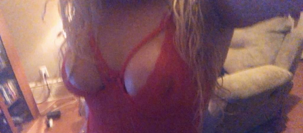 Kimberly is Female Escorts. | Barrie | Ontario | Canada | scarletamour.com 